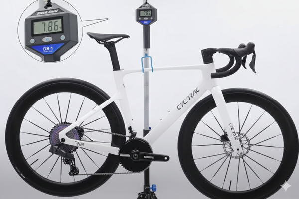 R18 (Racing ED) Full carbon Road Bike