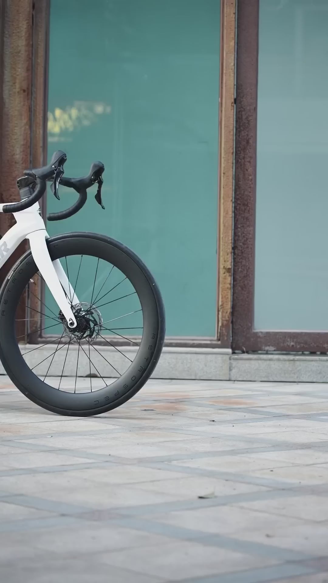 Cyclone Pro - 3rd Carbon Road Bike | Twitter Bikes USA