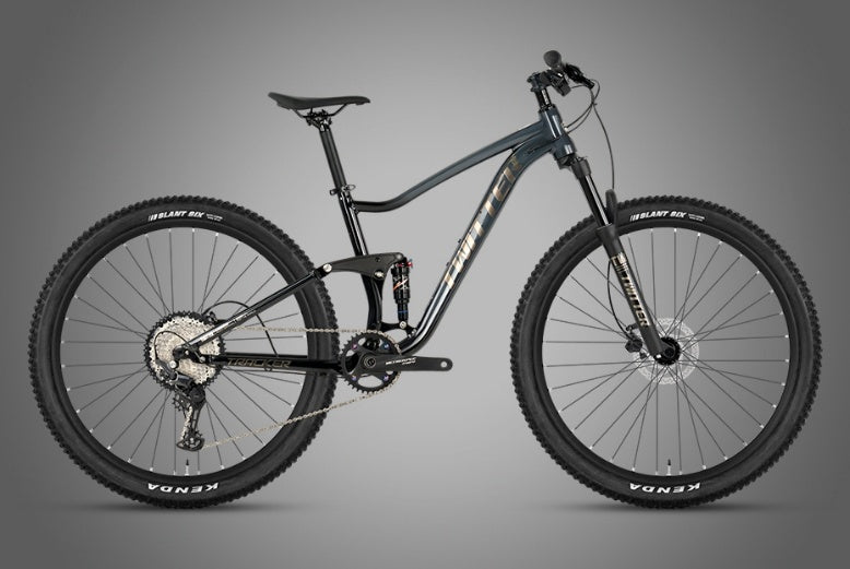 tracker Black / Gray